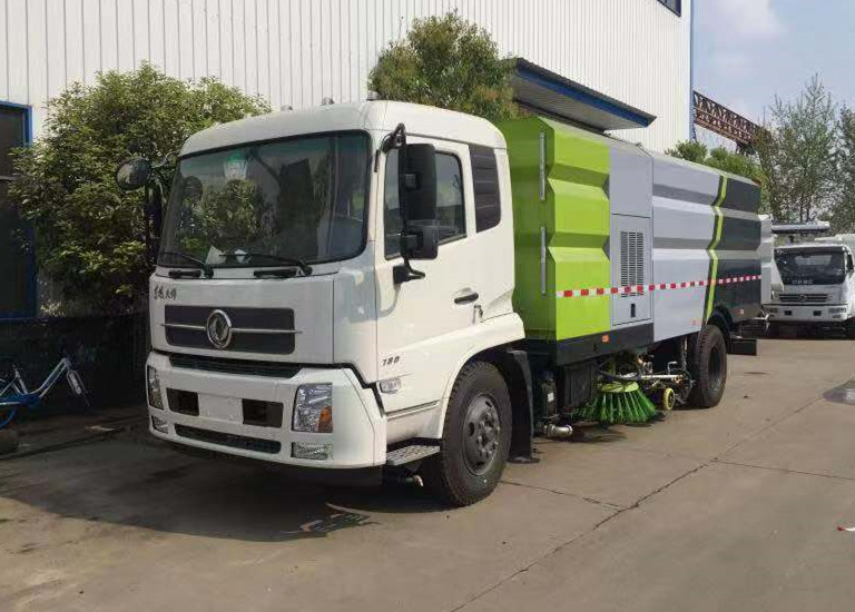 東風天錦洗掃車