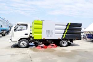 東風(fēng)平頭微型掃路車