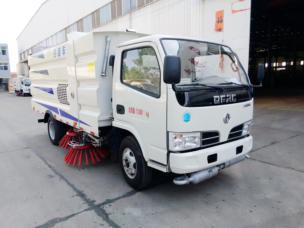 東風(fēng)小多利卡掃地車報(bào)價(jià)