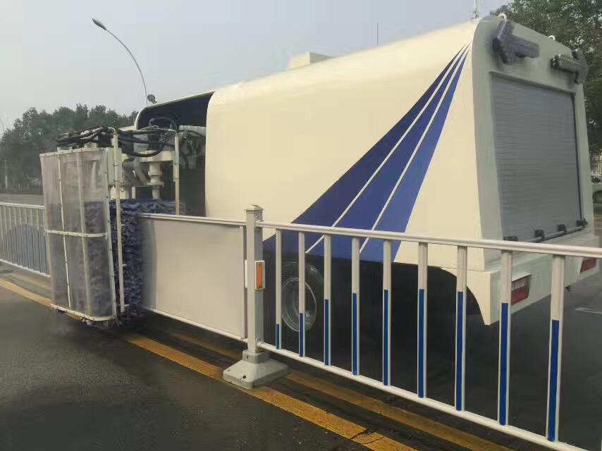 護(hù)欄清洗車(chē)清洗城市護(hù)欄