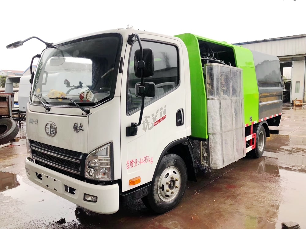 城市護欄清洗車圖片