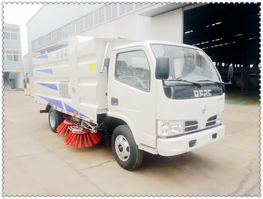 東風多利卡工業(yè)掃地車