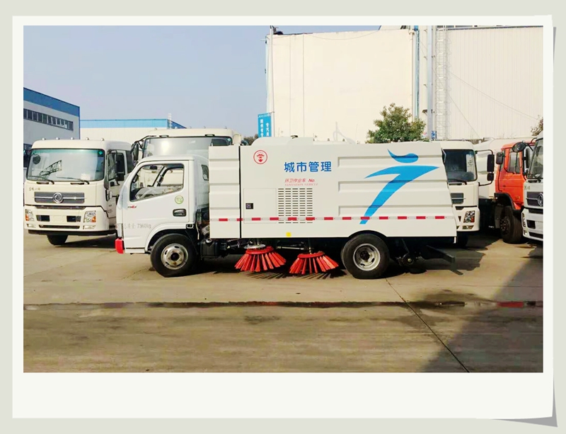 人行道路牙清掃車