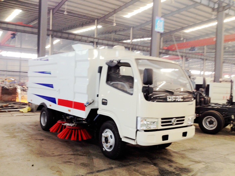 除雪掃地車多少錢