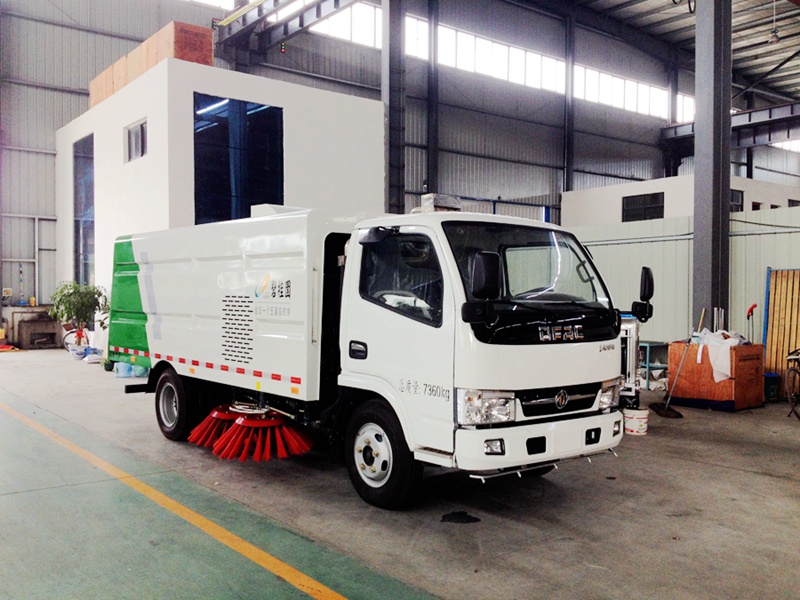 東風(fēng)環(huán)衛(wèi)掃地車