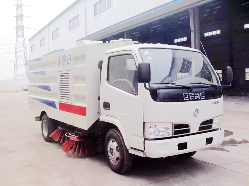沒(méi)有掃刷的清掃車