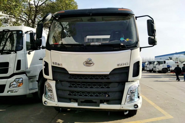 柳汽乘龍抑塵車(50-100米霧炮機)