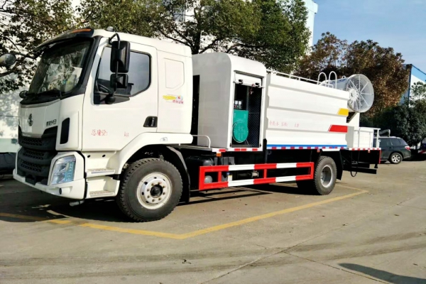 柳汽乘龍抑塵車(50-100米霧炮機)
