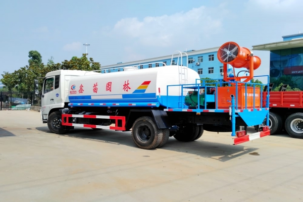 東風(fēng)天錦多功能灑水抑塵車(12立方、30米噴霧機(jī))