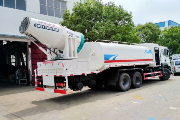 東風(fēng)T5后雙橋多功能抑塵車(chē)(60-120米霧炮)