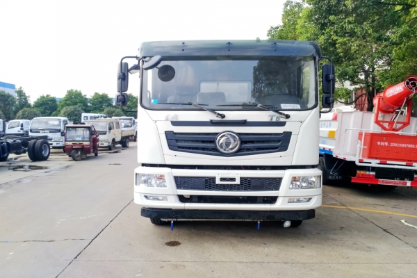 東風(fēng)T5后雙橋多功能抑塵車(chē)(60-120米霧炮)