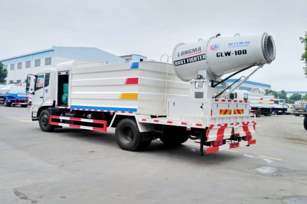 東風(fēng)天錦霧炮車(方形外觀、50-100米噴霧機(jī))