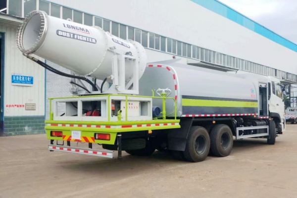 東風(fēng)天龍多功能抑塵車(60-120米霧炮機(jī))