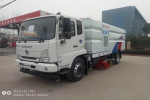 東風(fēng)天錦KS系列洗掃車價格倒逼多利卡洗掃車