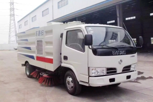 東風小多利卡國五掃路車現(xiàn)車