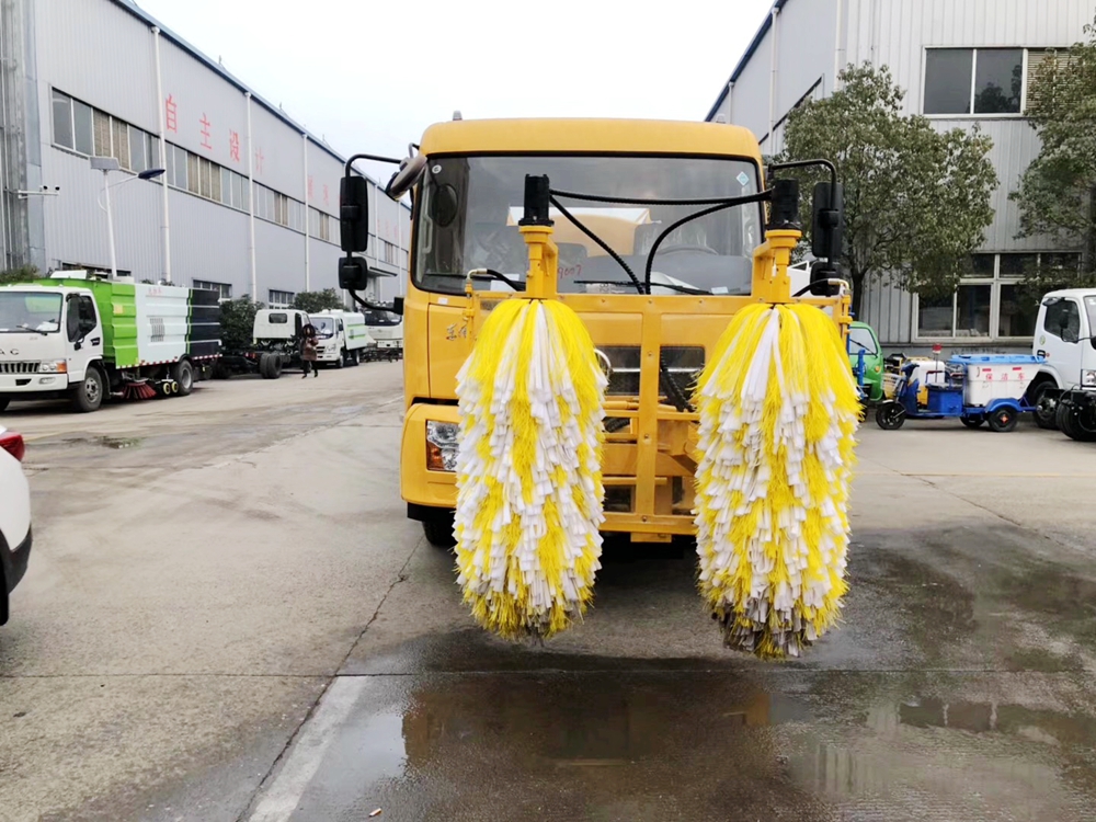 護(hù)欄清洗車的12個上裝配置及22個特點(diǎn)