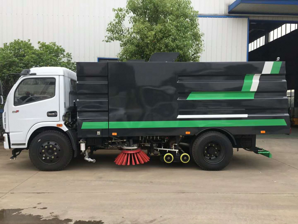 東風多利卡洗掃車