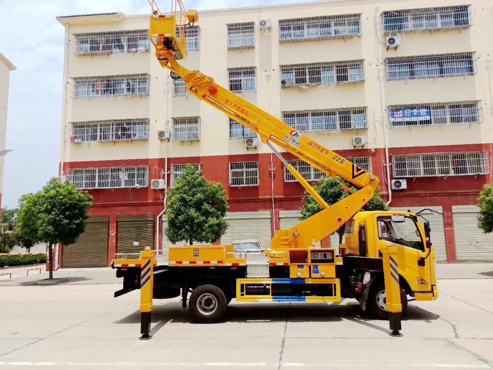 國六江鈴凱銳直臂式22米高空作業(yè)車圖片