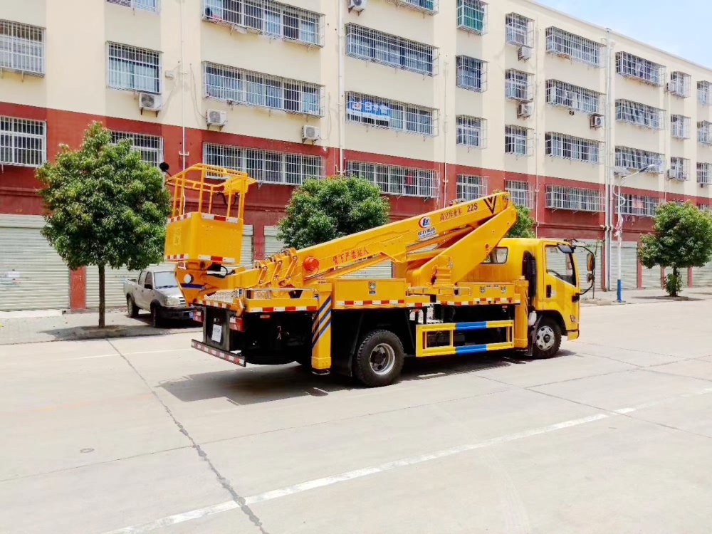 國六江鈴凱銳直臂式22米高空作業(yè)車圖片