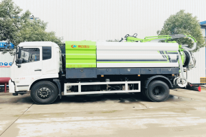 東風(fēng)天錦清洗吸污車(chē)國(guó)六車(chē)型圖片