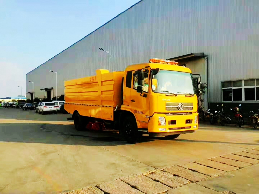 東風(fēng)天錦道路清掃車
